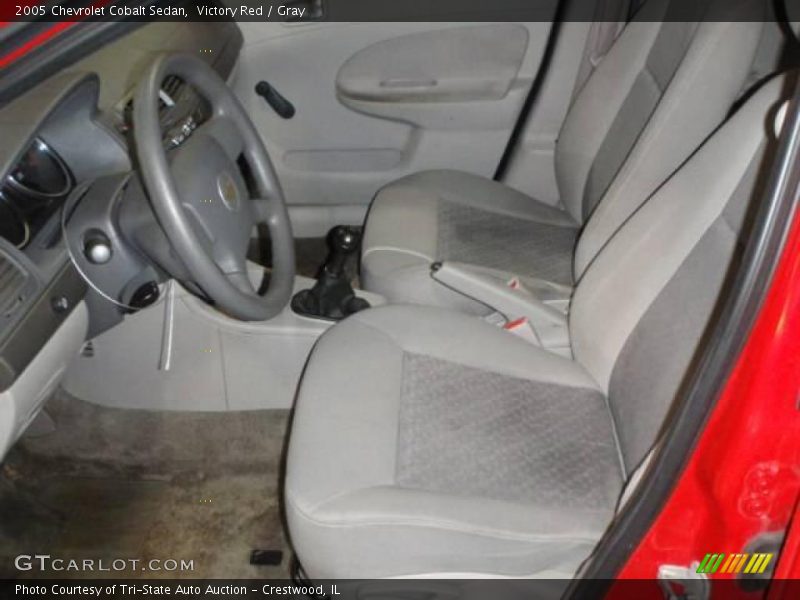 Victory Red / Gray 2005 Chevrolet Cobalt Sedan