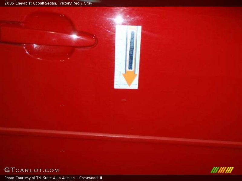 Victory Red / Gray 2005 Chevrolet Cobalt Sedan