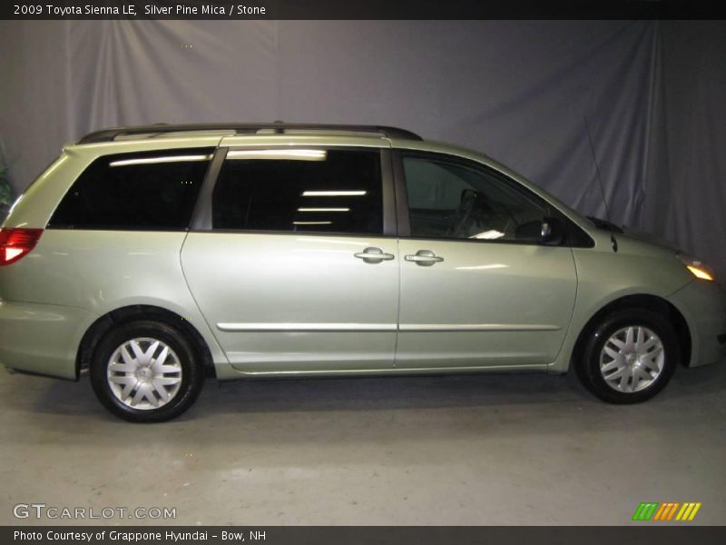 Silver Pine Mica / Stone 2009 Toyota Sienna LE