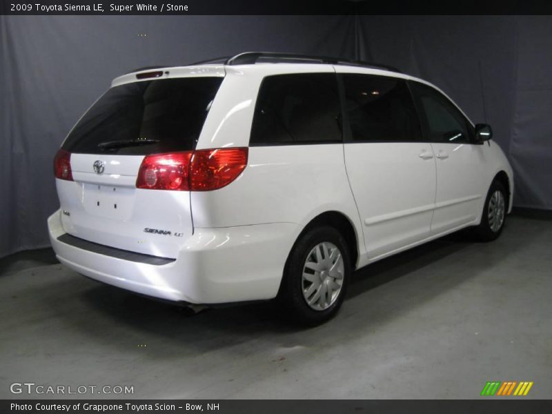 Super White / Stone 2009 Toyota Sienna LE