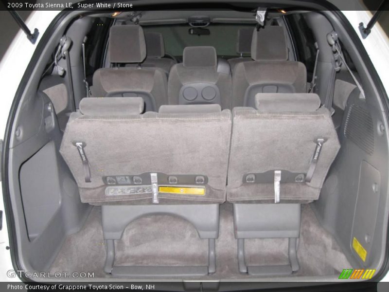 Super White / Stone 2009 Toyota Sienna LE