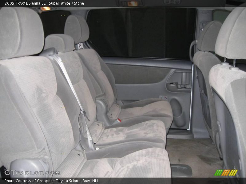Super White / Stone 2009 Toyota Sienna LE