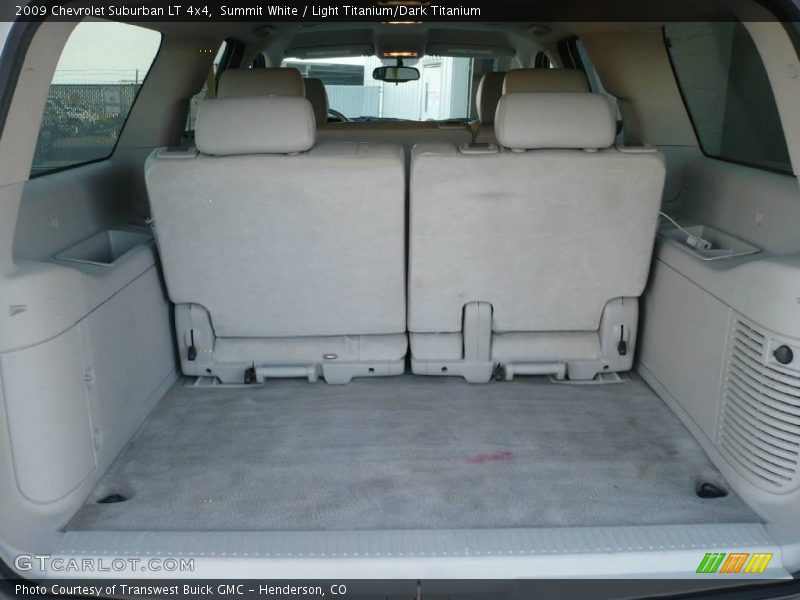 Summit White / Light Titanium/Dark Titanium 2009 Chevrolet Suburban LT 4x4
