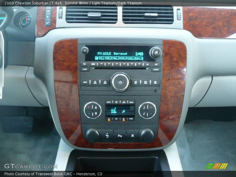 Summit White / Light Titanium/Dark Titanium 2009 Chevrolet Suburban LT 4x4