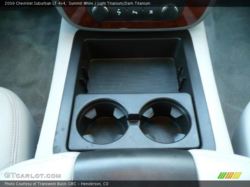 Summit White / Light Titanium/Dark Titanium 2009 Chevrolet Suburban LT 4x4