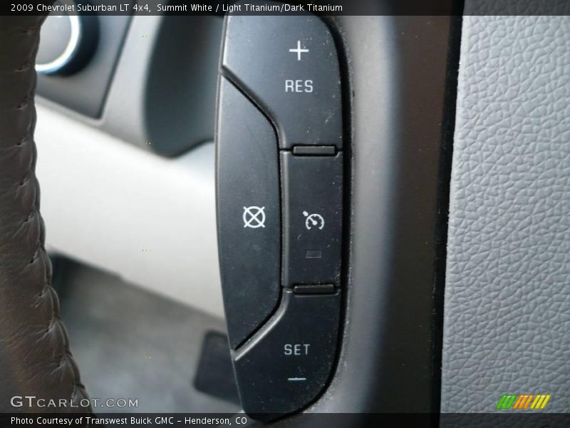 Summit White / Light Titanium/Dark Titanium 2009 Chevrolet Suburban LT 4x4