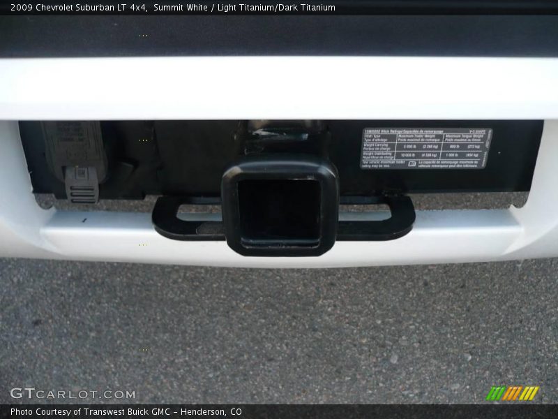 Summit White / Light Titanium/Dark Titanium 2009 Chevrolet Suburban LT 4x4