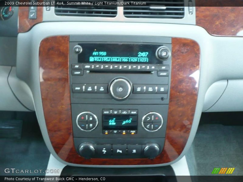 Summit White / Light Titanium/Dark Titanium 2009 Chevrolet Suburban LT 4x4
