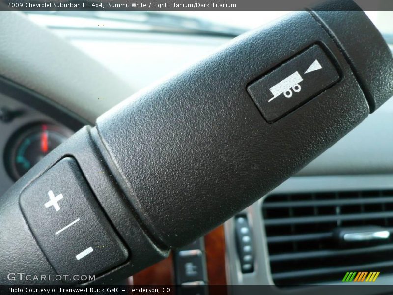 Summit White / Light Titanium/Dark Titanium 2009 Chevrolet Suburban LT 4x4
