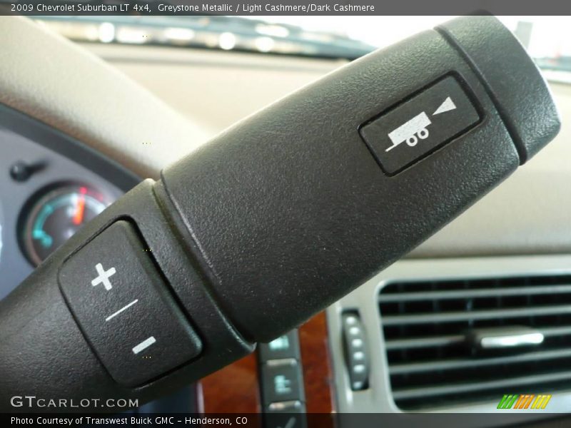 Greystone Metallic / Light Cashmere/Dark Cashmere 2009 Chevrolet Suburban LT 4x4