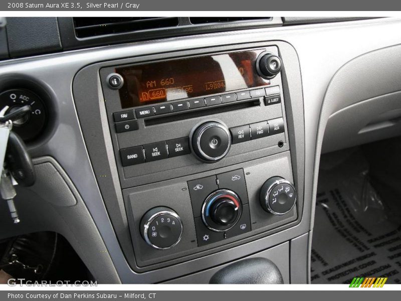 Silver Pearl / Gray 2008 Saturn Aura XE 3.5