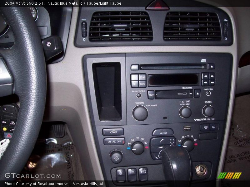 Nautic Blue Metallic / Taupe/Light Taupe 2004 Volvo S60 2.5T