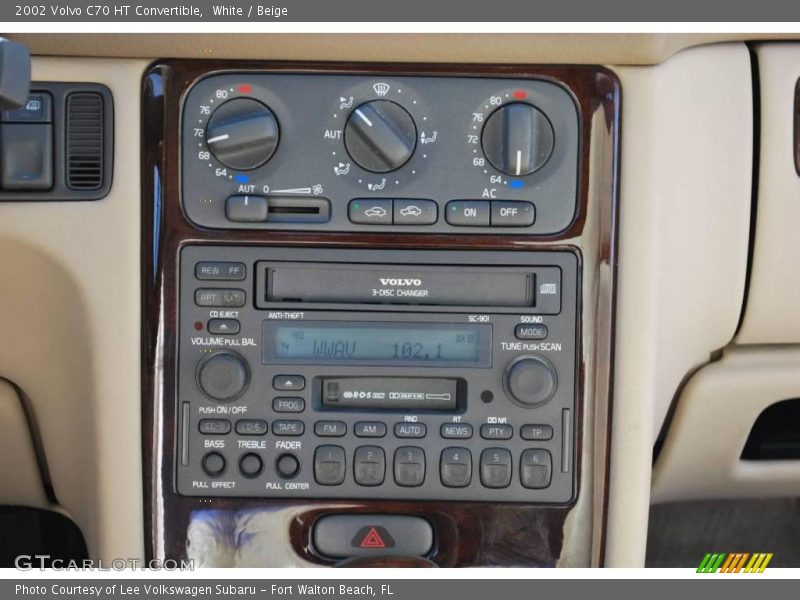 White / Beige 2002 Volvo C70 HT Convertible