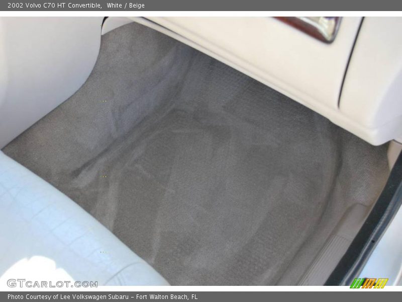White / Beige 2002 Volvo C70 HT Convertible
