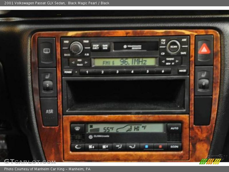 Black Magic Pearl / Black 2001 Volkswagen Passat GLX Sedan