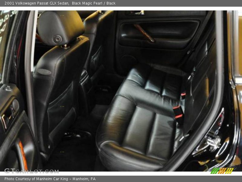 Black Magic Pearl / Black 2001 Volkswagen Passat GLX Sedan