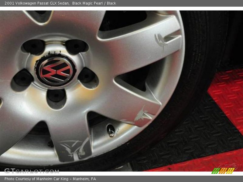 Black Magic Pearl / Black 2001 Volkswagen Passat GLX Sedan