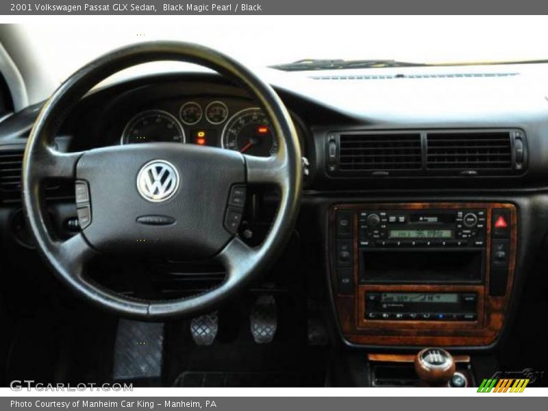 Black Magic Pearl / Black 2001 Volkswagen Passat GLX Sedan