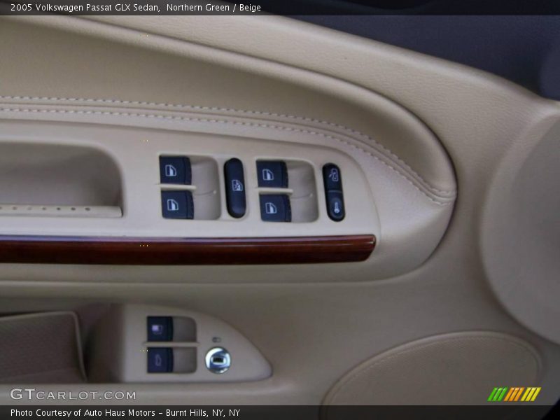 Northern Green / Beige 2005 Volkswagen Passat GLX Sedan