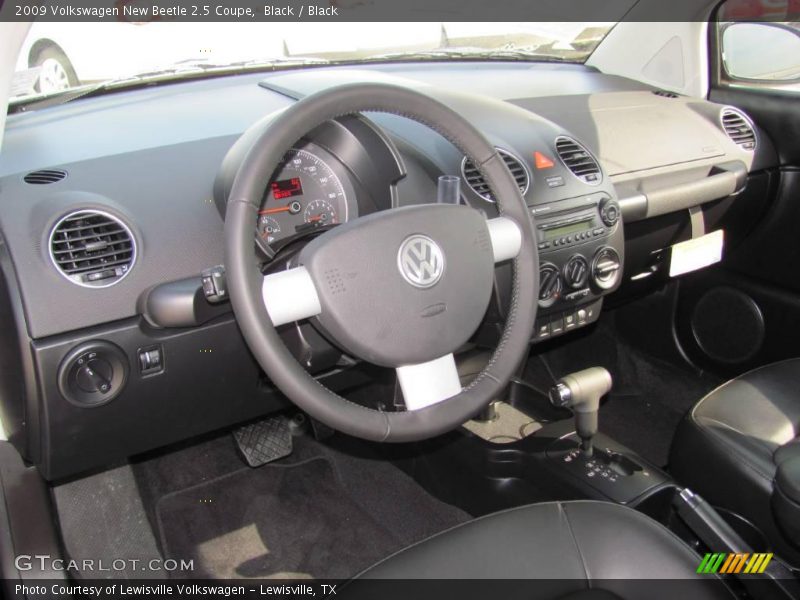 Black / Black 2009 Volkswagen New Beetle 2.5 Coupe