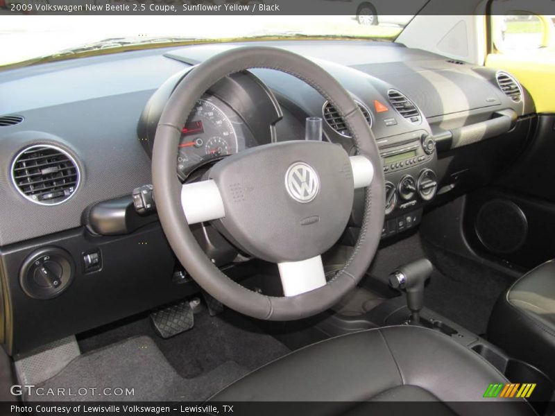 Sunflower Yellow / Black 2009 Volkswagen New Beetle 2.5 Coupe