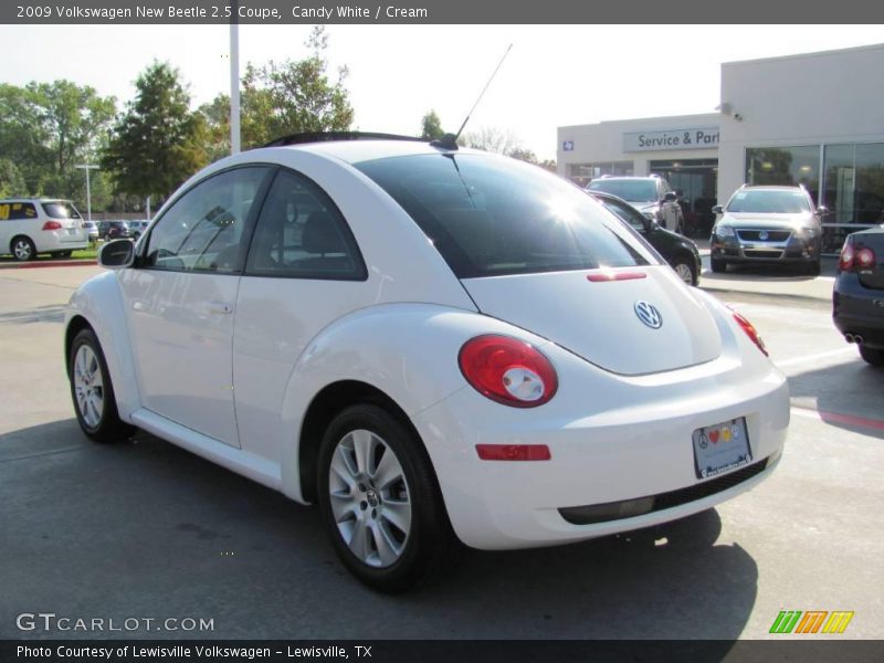 Candy White / Cream 2009 Volkswagen New Beetle 2.5 Coupe