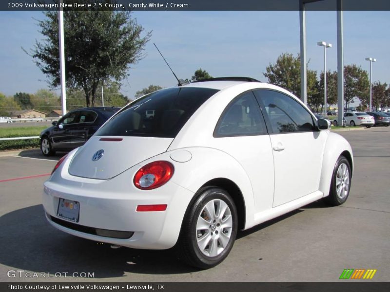 Candy White / Cream 2009 Volkswagen New Beetle 2.5 Coupe