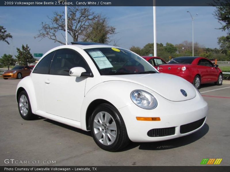 Candy White / Cream 2009 Volkswagen New Beetle 2.5 Coupe
