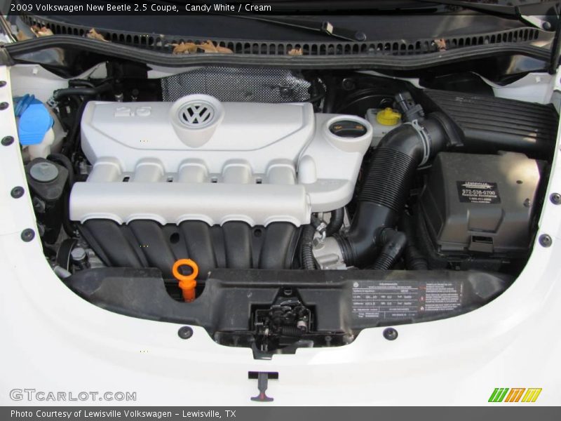 Candy White / Cream 2009 Volkswagen New Beetle 2.5 Coupe