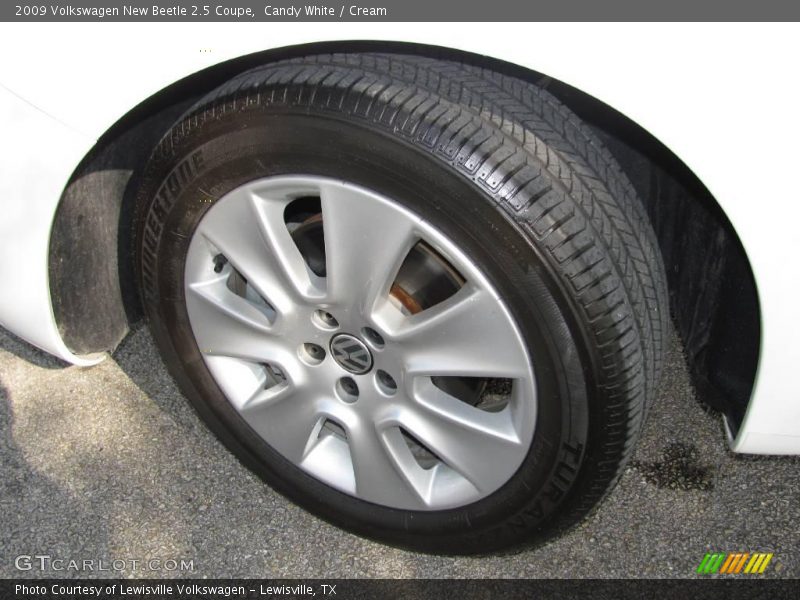 Candy White / Cream 2009 Volkswagen New Beetle 2.5 Coupe