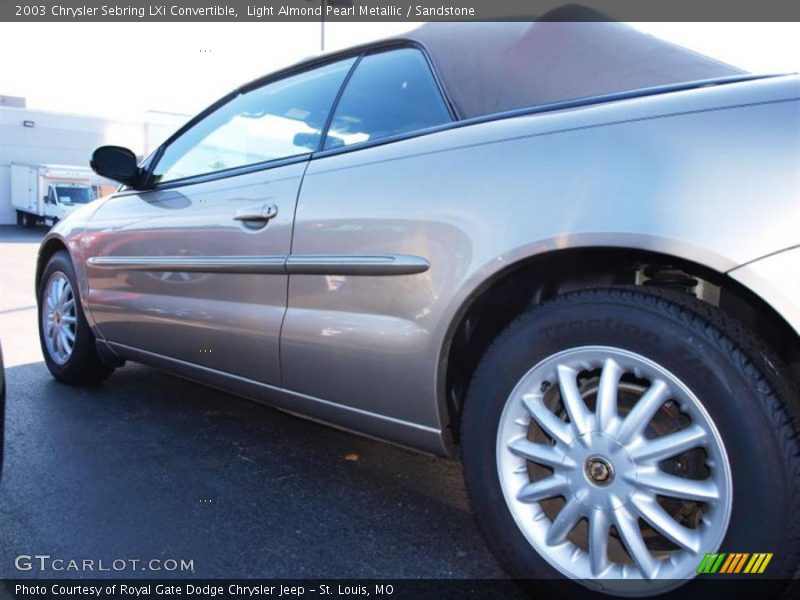 Light Almond Pearl Metallic / Sandstone 2003 Chrysler Sebring LXi Convertible