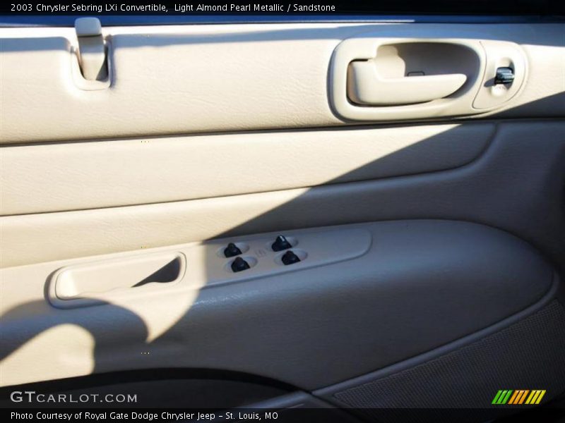 Light Almond Pearl Metallic / Sandstone 2003 Chrysler Sebring LXi Convertible