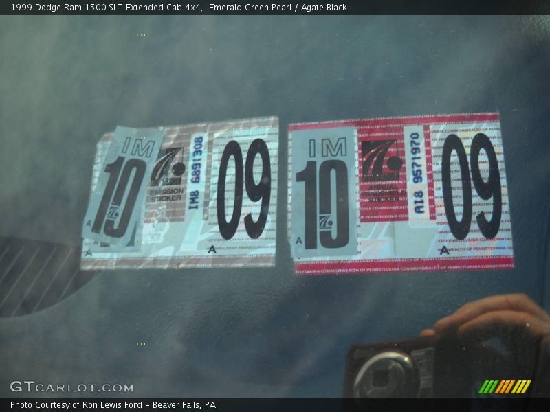 Emerald Green Pearl / Agate Black 1999 Dodge Ram 1500 SLT Extended Cab 4x4