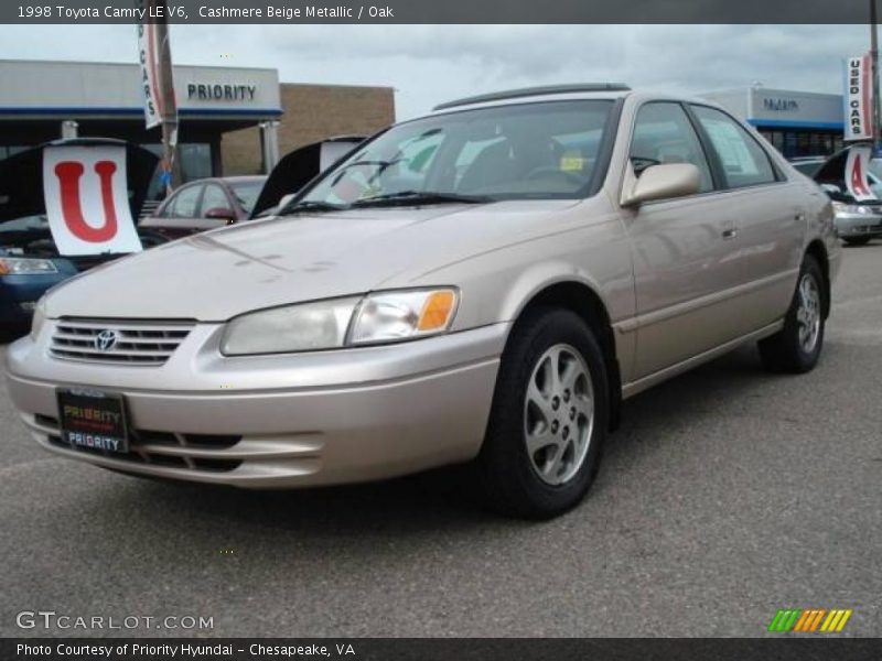 Cashmere Beige Metallic / Oak 1998 Toyota Camry LE V6