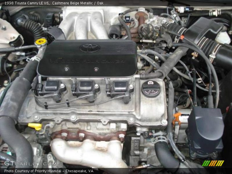 Cashmere Beige Metallic / Oak 1998 Toyota Camry LE V6