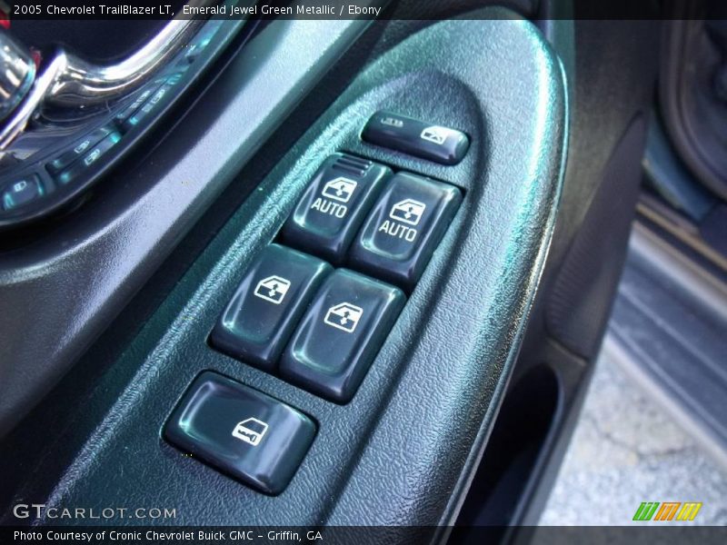Emerald Jewel Green Metallic / Ebony 2005 Chevrolet TrailBlazer LT