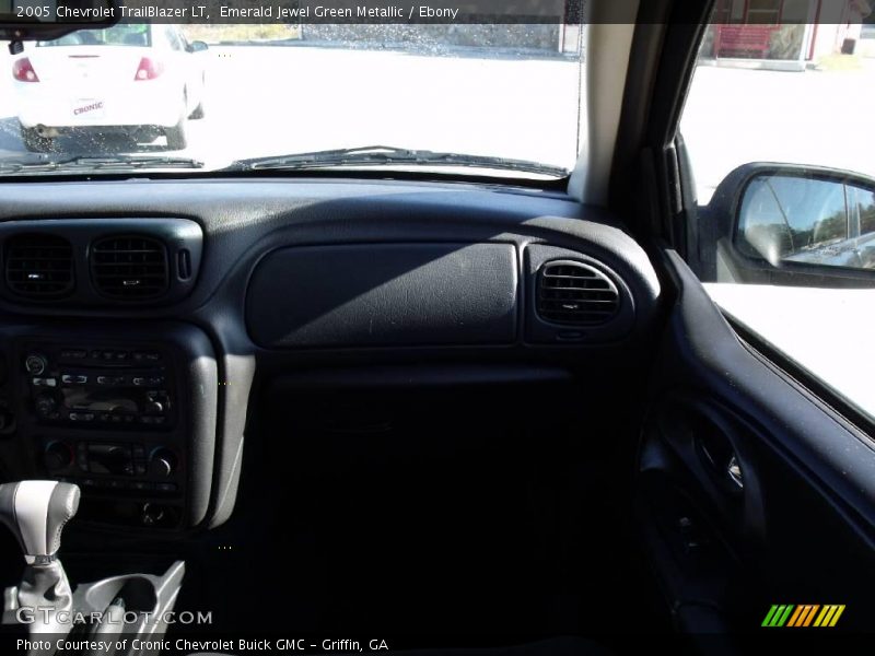 Emerald Jewel Green Metallic / Ebony 2005 Chevrolet TrailBlazer LT