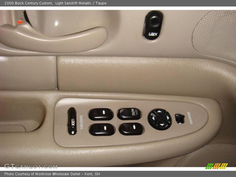 Light Sandrift Metallic / Taupe 2000 Buick Century Custom