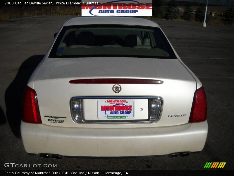 White Diamond / Oatmeal 2000 Cadillac DeVille Sedan