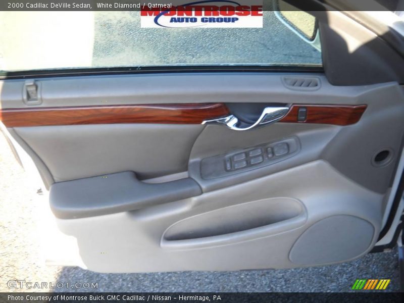 White Diamond / Oatmeal 2000 Cadillac DeVille Sedan