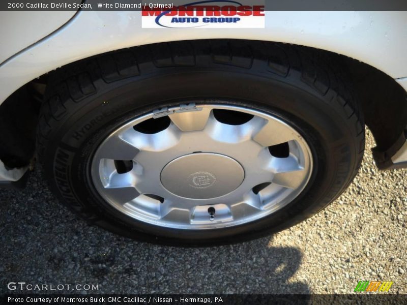 White Diamond / Oatmeal 2000 Cadillac DeVille Sedan