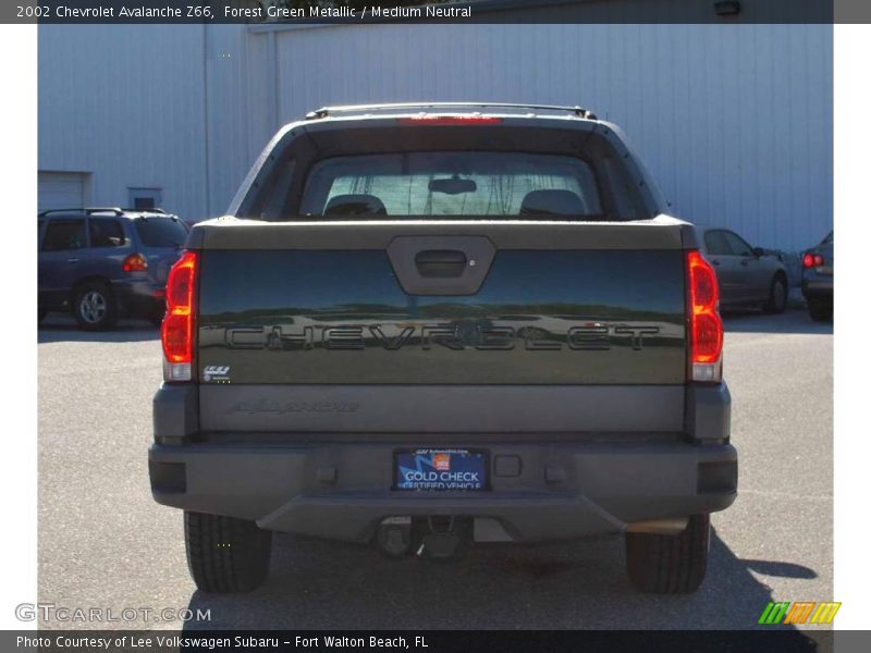 Forest Green Metallic / Medium Neutral 2002 Chevrolet Avalanche Z66