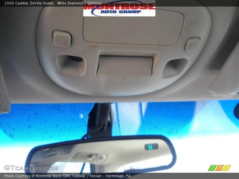 White Diamond / Oatmeal 2000 Cadillac DeVille Sedan