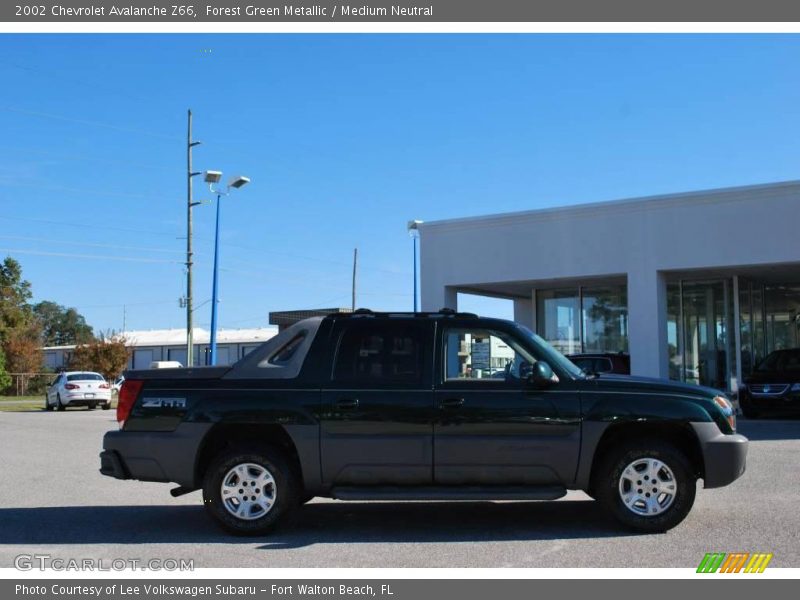 Forest Green Metallic / Medium Neutral 2002 Chevrolet Avalanche Z66