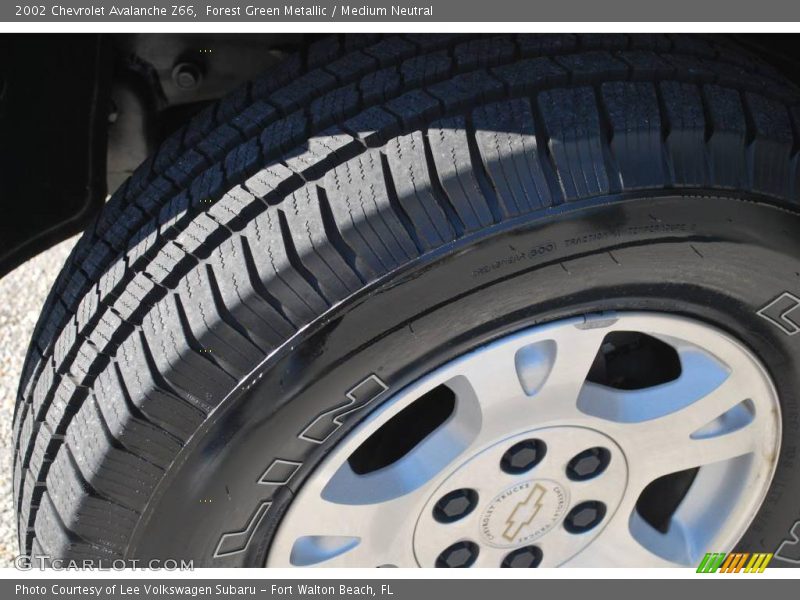 Forest Green Metallic / Medium Neutral 2002 Chevrolet Avalanche Z66