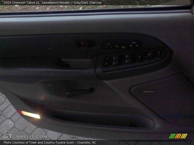 Sandalwood Metallic / Gray/Dark Charcoal 2003 Chevrolet Tahoe LS