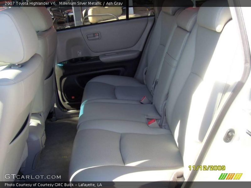 Millenium Silver Metallic / Ash Gray 2007 Toyota Highlander V6