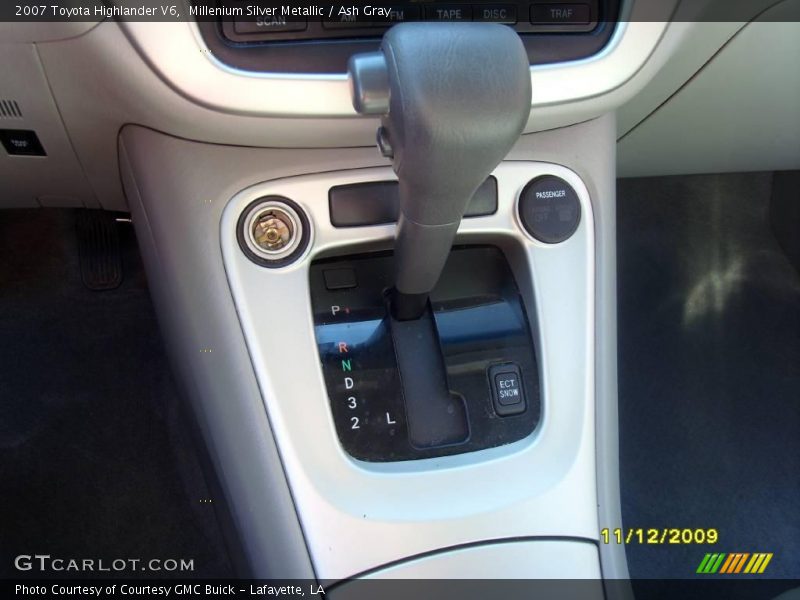 Millenium Silver Metallic / Ash Gray 2007 Toyota Highlander V6