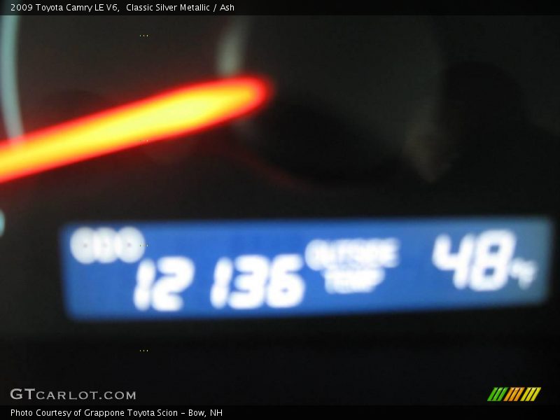 Classic Silver Metallic / Ash 2009 Toyota Camry LE V6
