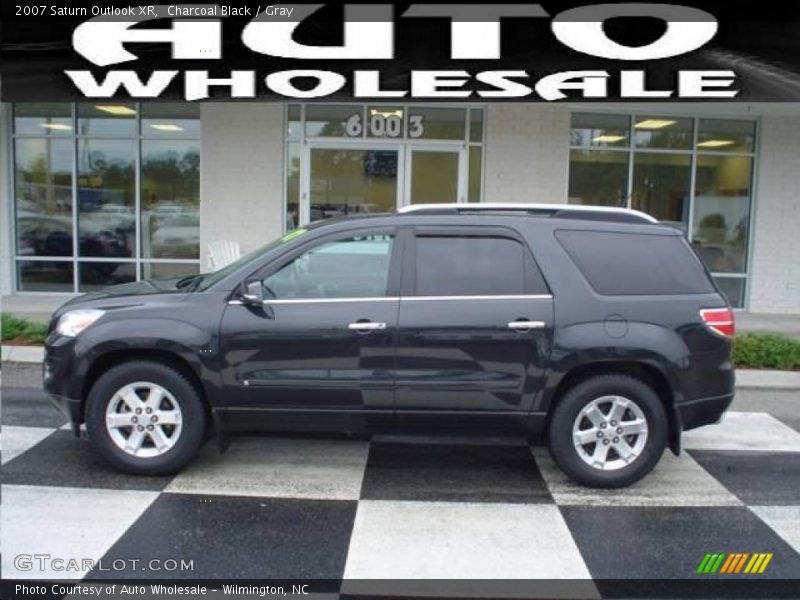 Charcoal Black / Gray 2007 Saturn Outlook XR
